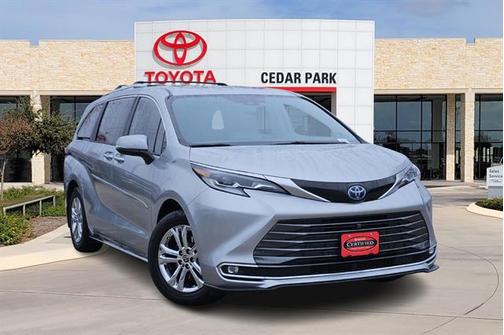 2022 Toyota Sienna Platinum