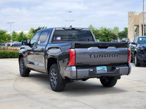 2025 Toyota Tundra Platinum