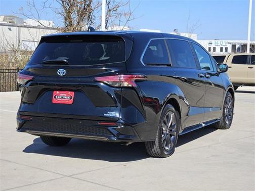 2024 Toyota Sienna XSE 7 Passenger