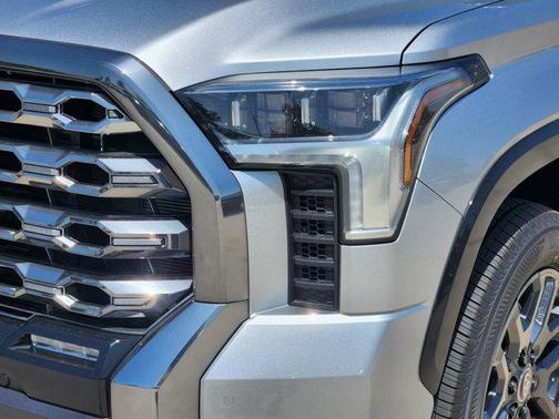 2025 Toyota Tundra Hybrid Platinum