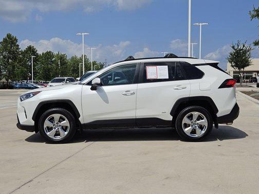 2021 Toyota RAV4 Hybrid XLE Premium