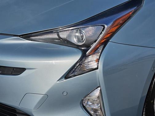 2018 Toyota Prius Four Touring