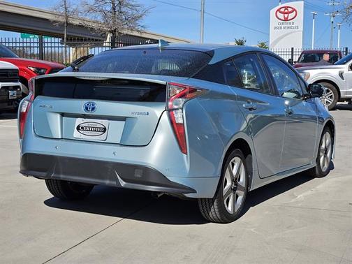 2018 Toyota Prius Four Touring