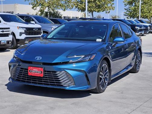 2025 Toyota Camry XLE