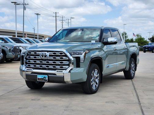 2025 Toyota Tundra Hybrid 1794 Edition
