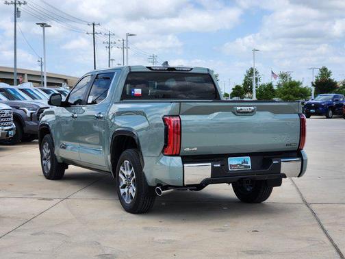 2025 Toyota Tundra Hybrid 1794 Edition