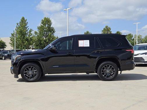 2023 Toyota Sequoia Platinum