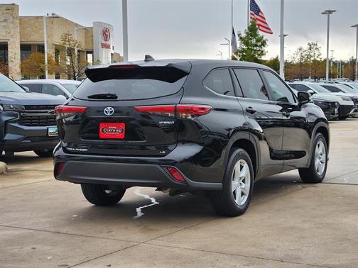 2023 Toyota Highlander Hybrid LE