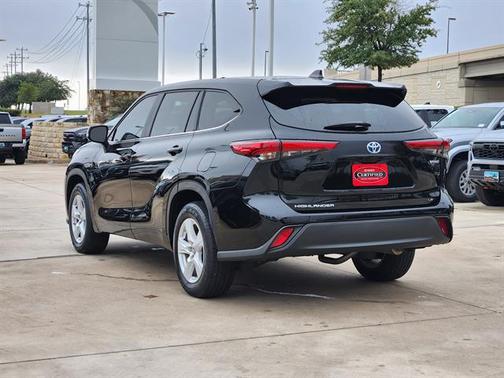 2023 Toyota Highlander Hybrid LE