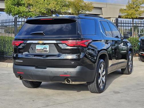 2022 Chevrolet Traverse LT Leather