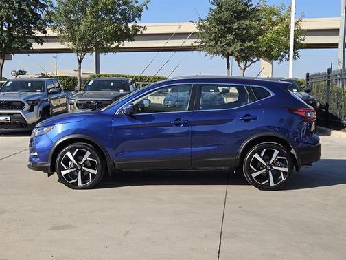 2022 Nissan Rogue Sport SL
