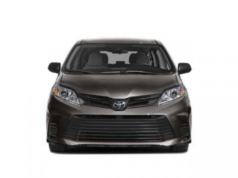 2018 Toyota Sienna LE