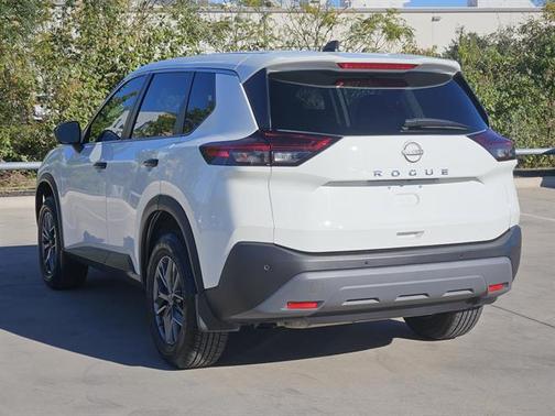 2022 Nissan Rogue S
