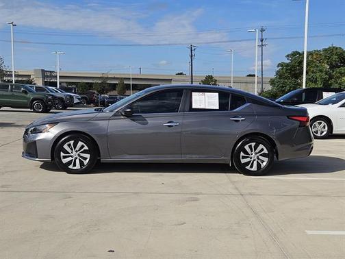 2025 Nissan Altima S FWD
