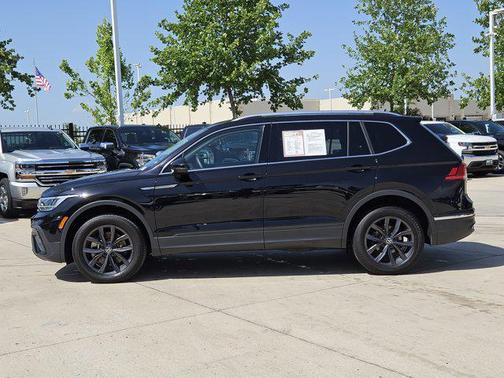 2024 Volkswagen Tiguan 2.0T SE