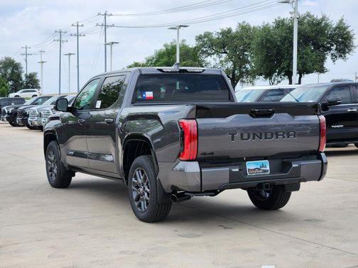 2025 Toyota Tundra Platinum