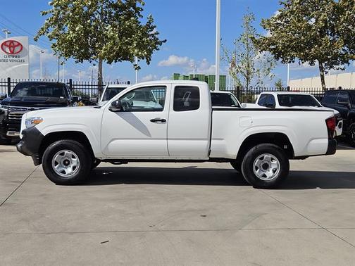 2022 Toyota Tacoma SR