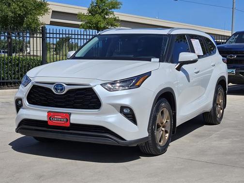 2023 Toyota Highlander Hybrid XLE