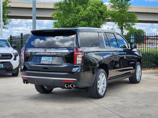 2023 Chevrolet Suburban 4WD High Country