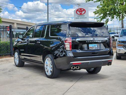 2023 Chevrolet Suburban 4WD High Country