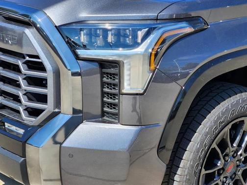 2026 Toyota Tundra Hybrid Platinum