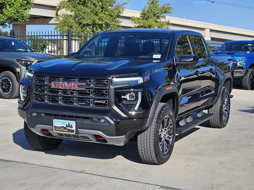 2024 GMC Canyon AT4