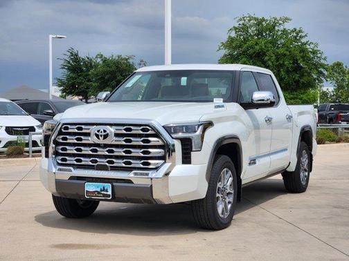 2025 Toyota Tundra Hybrid 1794 Edition