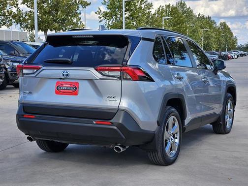 2021 Toyota RAV4 Hybrid XLE Premium
