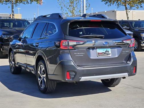 2022 Subaru Outback Touring XT