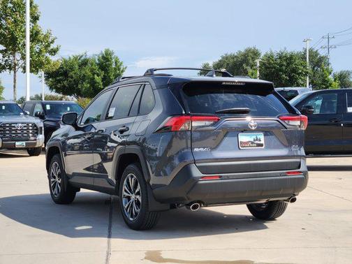 2025 Toyota RAV4 Hybrid XLE Premium