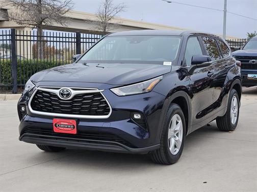 2025 Toyota Highlander LE