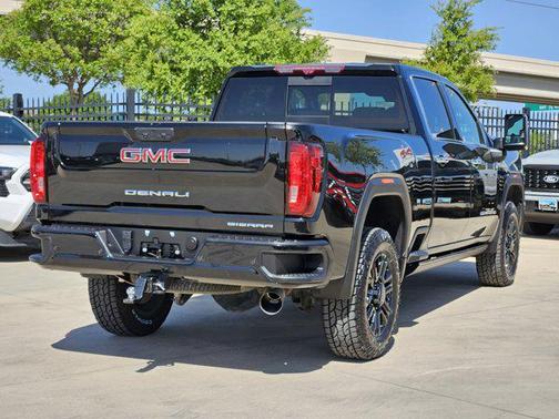 2023 GMC Sierra 2500 Denali