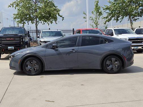 2024 Toyota Prius LE