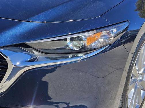 2025 Mazda Mazda3 FWD w/Preferred Package