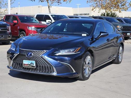 2021 Lexus ES 300h Ultra Luxury