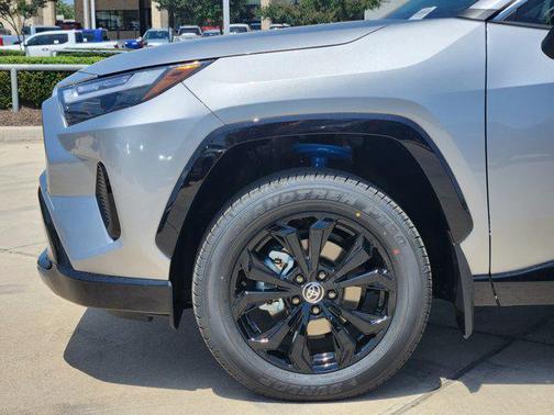 2025 Toyota RAV4 Hybrid SE