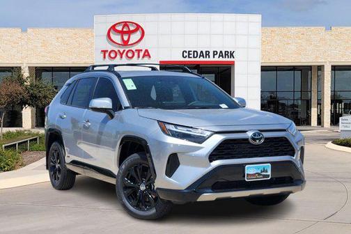 2025 Toyota RAV4 Hybrid SE
