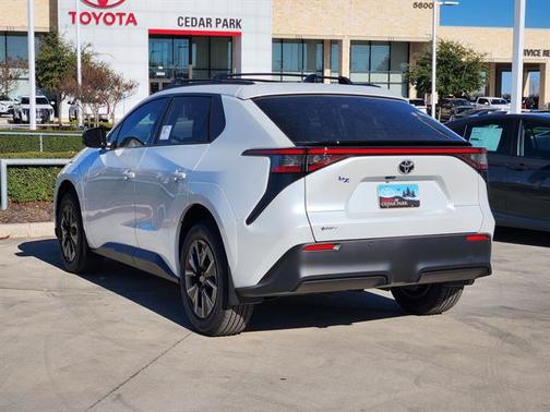 2026 Toyota bZ XLE Plus