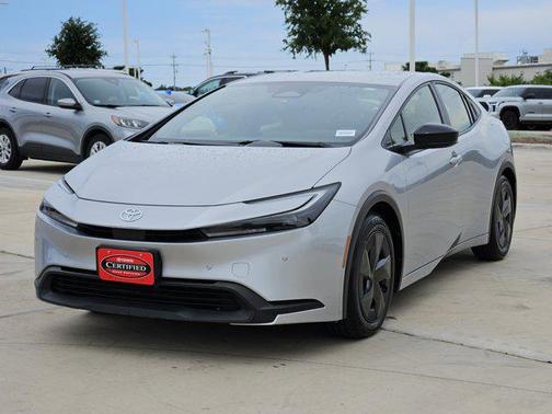 2024 Toyota Prius LE