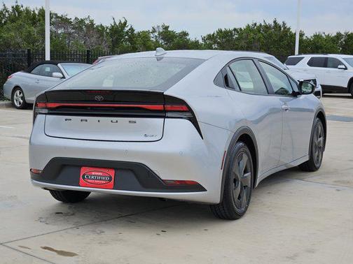 2024 Toyota Prius LE