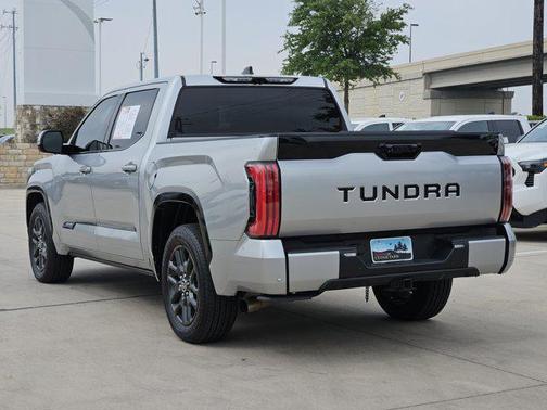 2022 Toyota Tundra Platinum