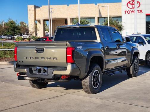 2025 Toyota Tacoma TRD Off Road