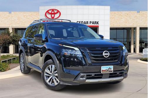2024 Nissan Pathfinder SL FWD
