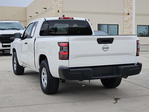 2024 Nissan Frontier S
