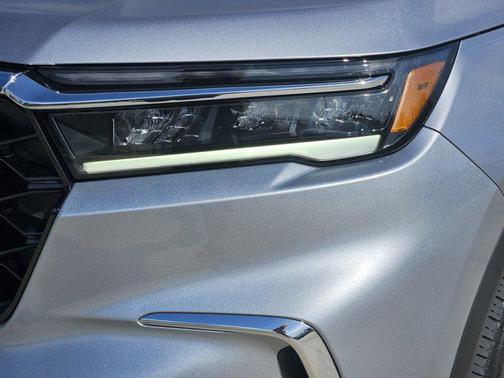 2023 Honda Pilot Touring 8-Passenger