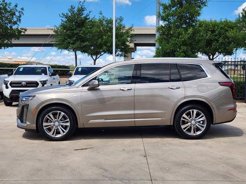 2023 Cadillac XT6 Premium Luxury FWD