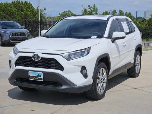2020 Toyota RAV4 XLE Premium