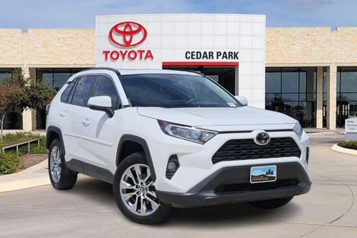 2020 Toyota RAV4 XLE Premium