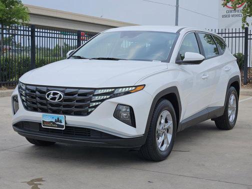 2024 Hyundai TUCSON SE