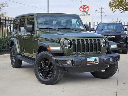 2023 Jeep Wrangler 4-Door Sahara Altitude 4x4